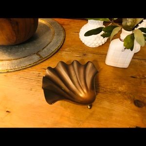 Brass Scalloped shell dish